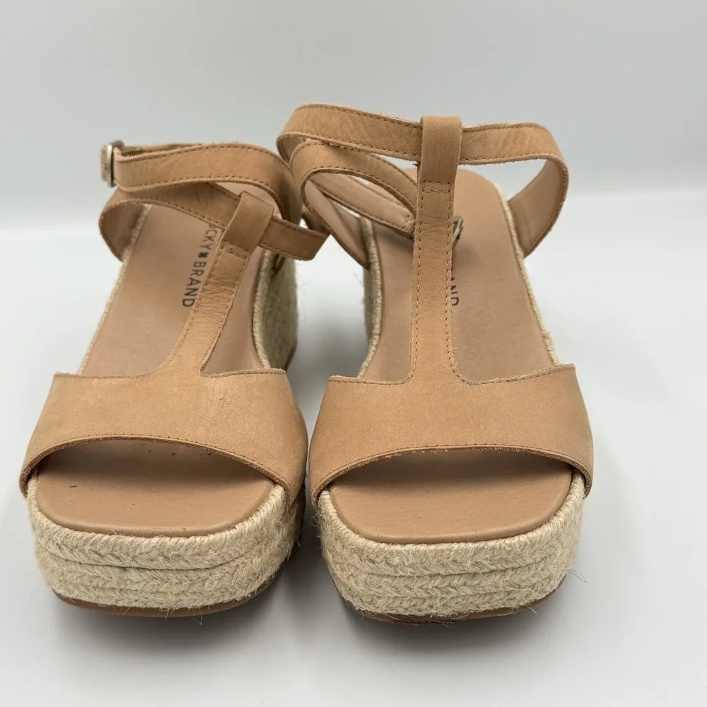 Lucky Brand Valki Sandals Womens Sz 7M Beige Leather‎ T-Strap Espadrille Wedge